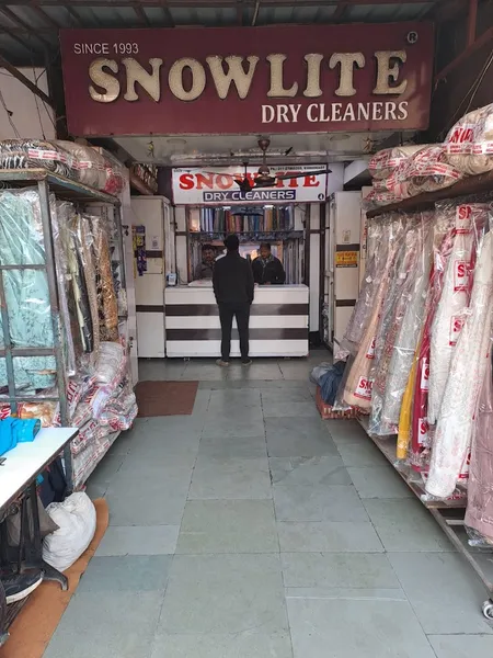 SNOWLITE Dry Cleaners