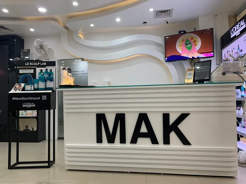 MAK luxury salon