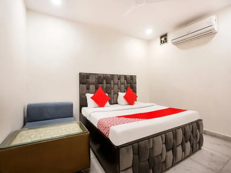 OYO Flagship Star Stay