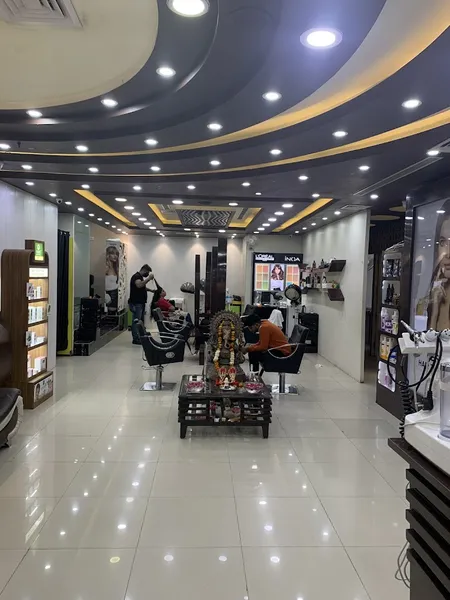 MAK luxury salon