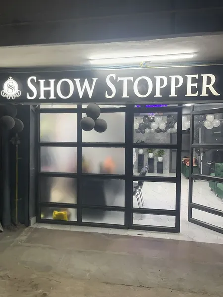 Show Stopper - Luxury Salon