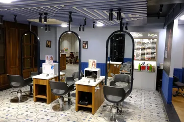 Top 13 hair salons in Babarpur North East Delhi