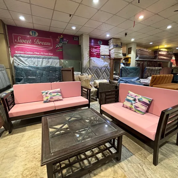 Kaka Furnitures & HomeDecor