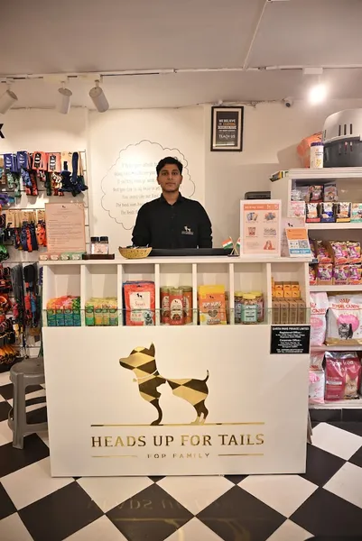 Heads Up For Tails Pet Store | Hauz Khas, Delhi