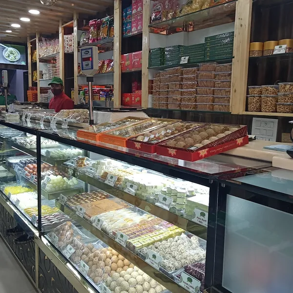 JV Evergreen Sweets & Treats (best sweet shop in Lajpat Nagar)