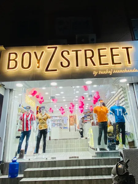 BOYZ STREET