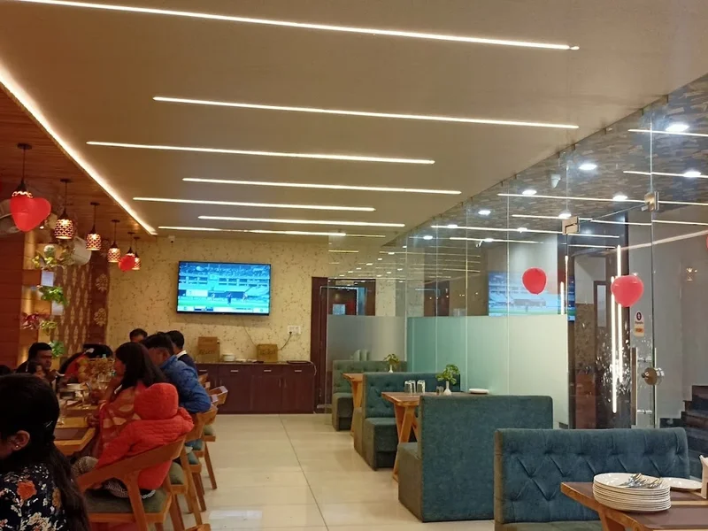 the second wife Restaurant