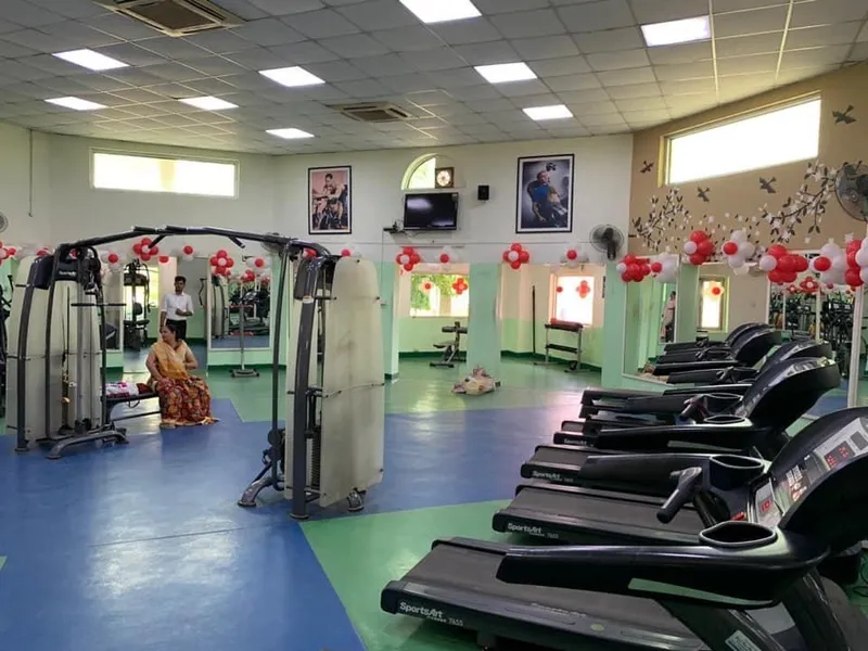 FITREAKS GYM NSP