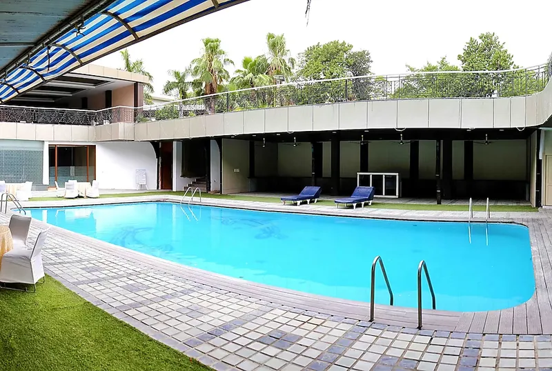 Dee Marks Hotel & Resorts