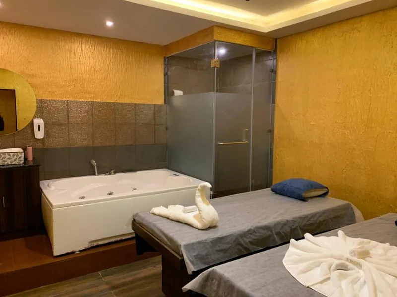 Luxurious Spa Gk2-Massage Center in GK2 | Massage Parlour In Gk Delhi