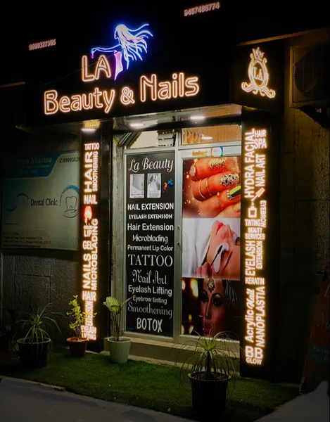 La Beauty and Nails