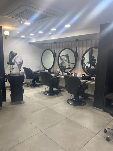 NEU Hair Salon - Vasant Vihar