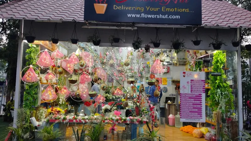 Flowers Hut- best flower delivery in aerocity, delhi, vasant kunj, dlf farms, dlf gurgaon