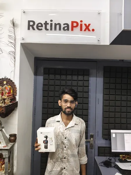 RetinaPix Camera Store