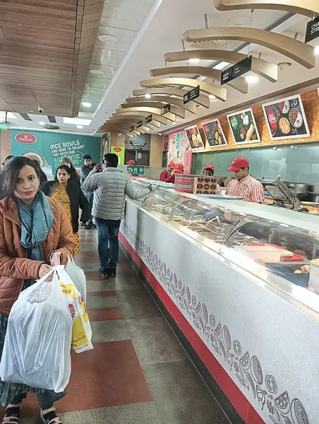 Haldiram's - Sarojini Nagar