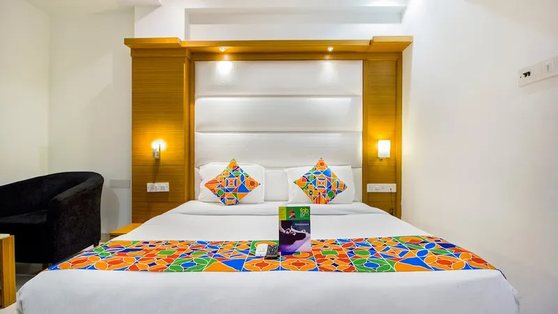 FabHotel Star Delhi - Hotel in Mahipalpur, New Delhi