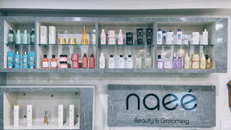 Naeé beauty & grooming salon - Best Unisex Salon In hauz khas - Best Makeup Artist in Hauz Khas