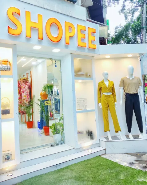 Shop in SHOPEE