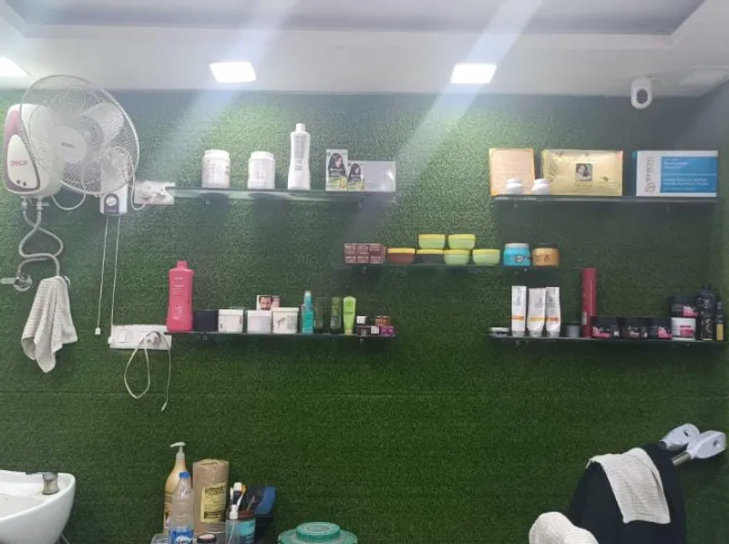 Zaheer Men Salon