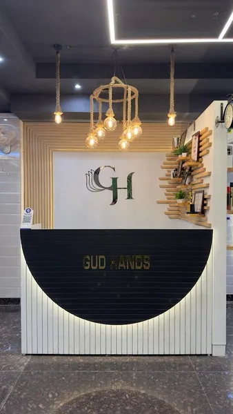 Gud Hands Unisex Salon