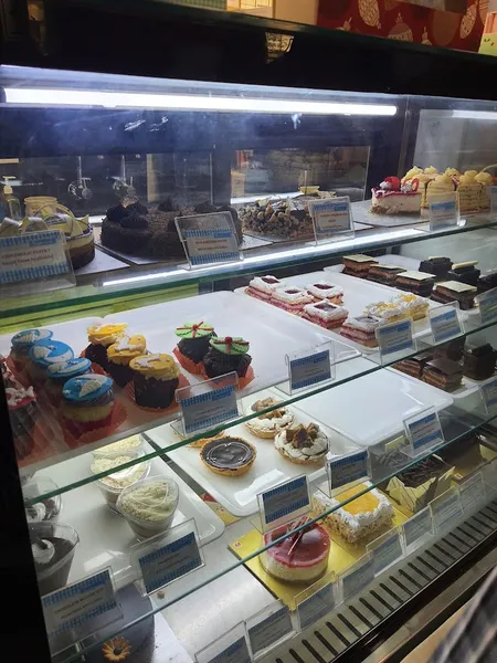 Theobroma Bakery and Cake Shop - South Extension 2, New Delhi