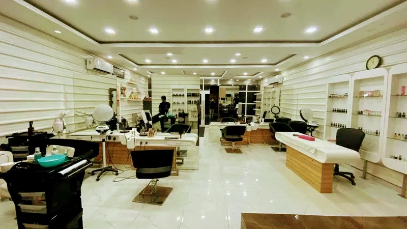 TANISHQA UNISEX SALON