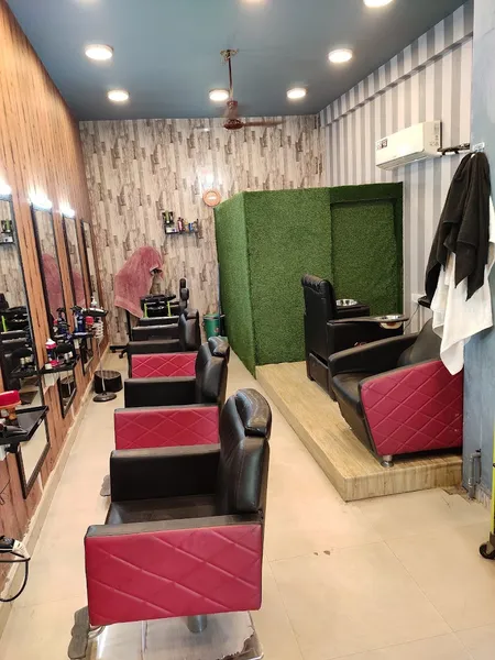 Attraction Unisex Salon