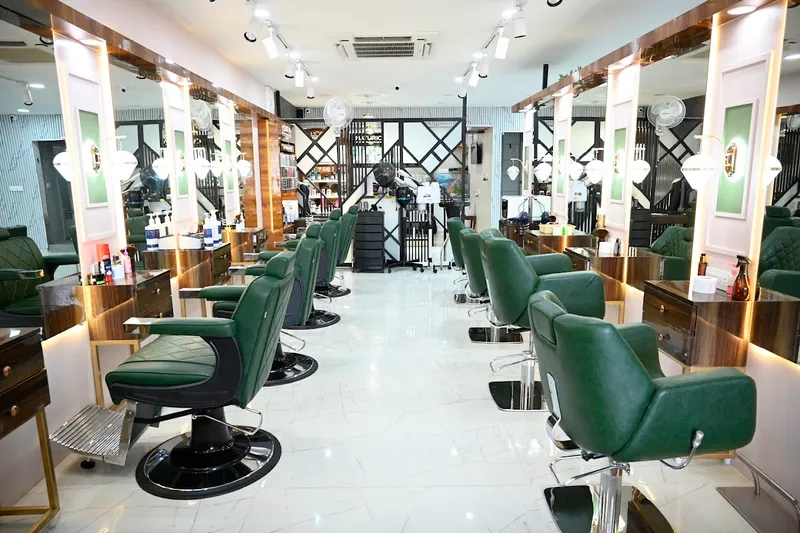 Bindu's Ayushi Beauty & Hair Studio