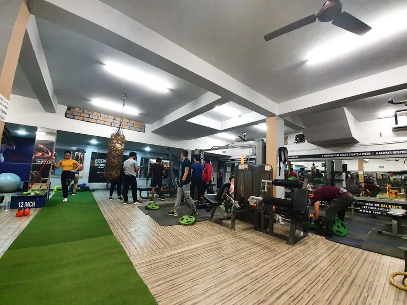 Muscles & Curves Fitness Club