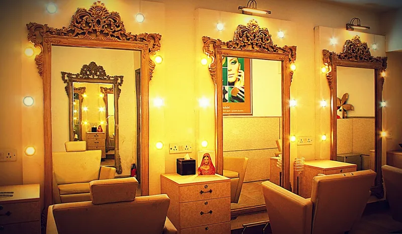 VLCC BEAUTY CLINIC ( Safdarjung Skin & Hair Spa, Delhi )