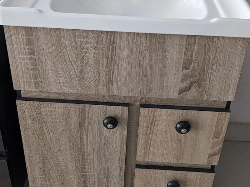 Chandra Paints & Hardware