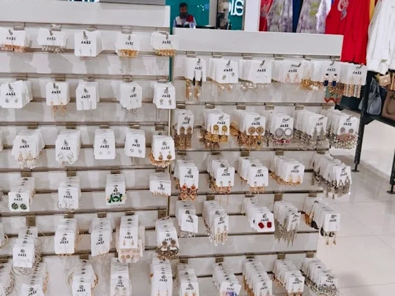 Pantaloons (Paramount Tower, Dehradun)