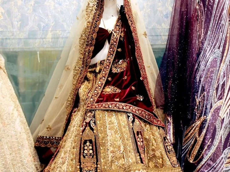 Meenakshi Fashions -Best Saree Shop in Dehradun | Best Party Wear Dresses in Dehradun