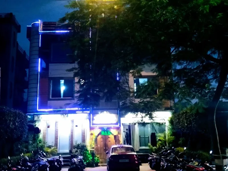 Hotel Akshat,Sizzling Treat Bar & Restaurant