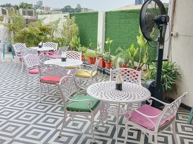 Rustic House - Best Bar and Pubs | Restaurants in Roorkee