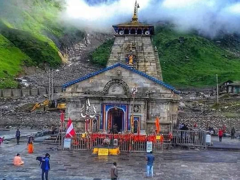 Shivam jewellers, janmbhumi school ke paas, tawer vali building, rudrapur