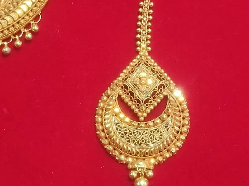 Om Jewellers And Sons