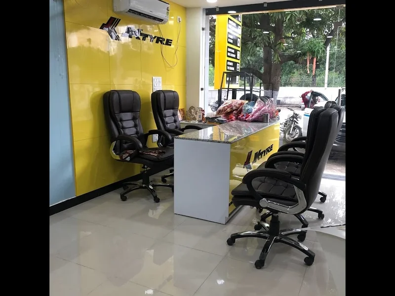 Grover Tyre Shopee (D.dun Road)