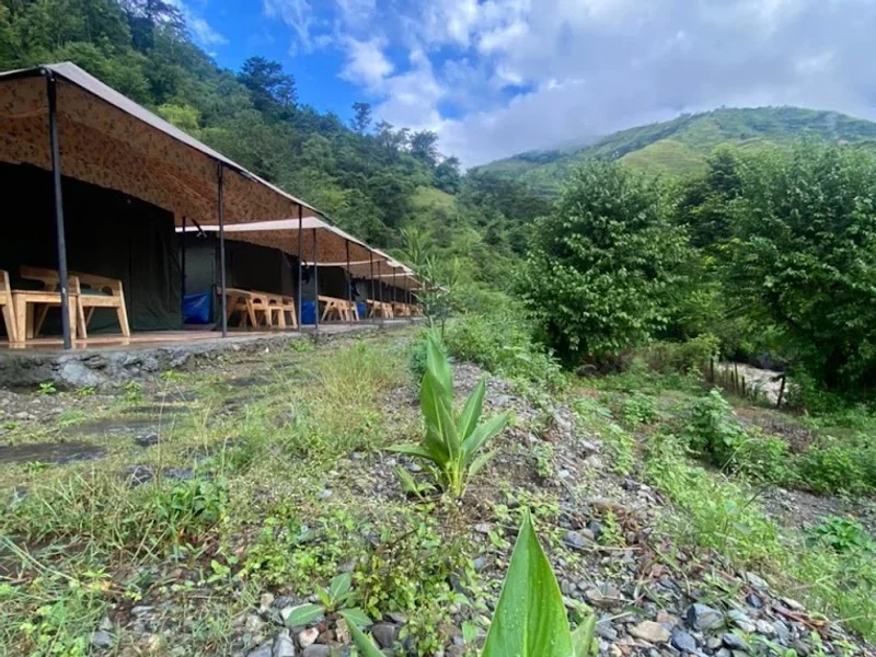 Tiger Fall Aquatic Camps & Restaurant