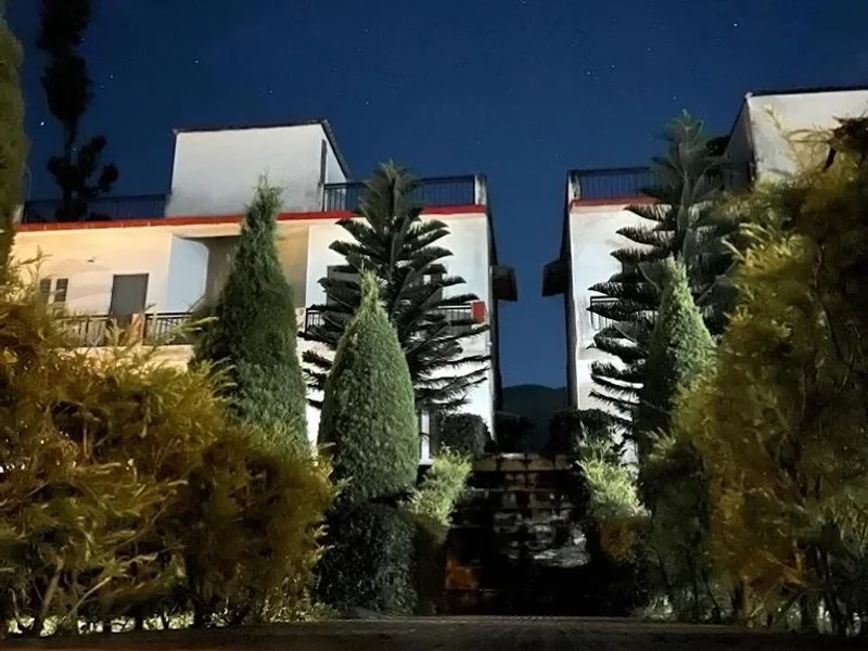 Hidden nature resort