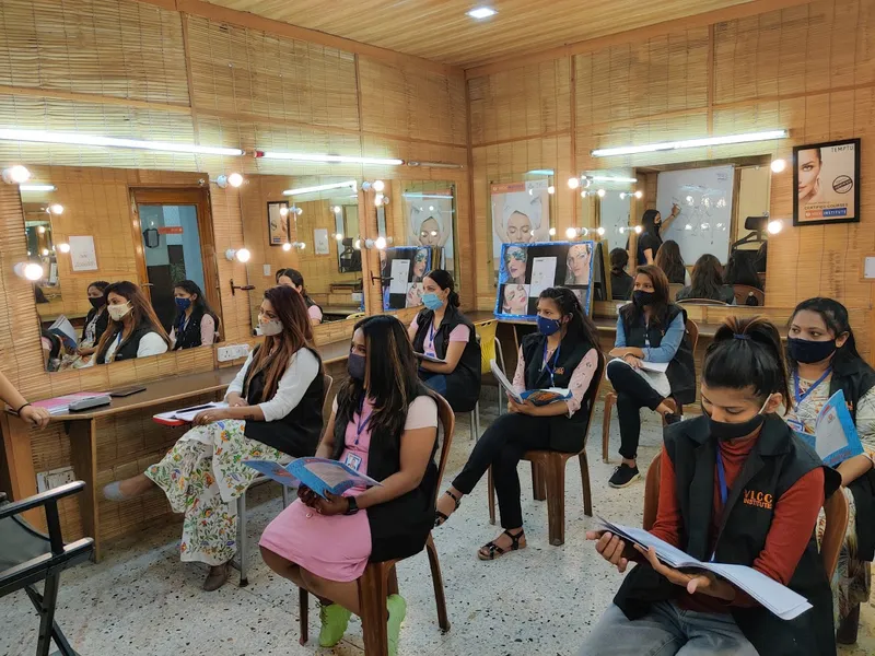 VLCC School of Beauty (Uttarakhand - Dehradun)