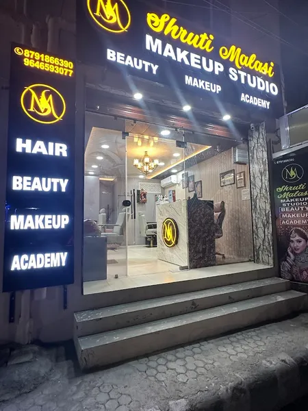 Shruti Malasi Makeup Studio - Bridal Makeup Artist In Dehradun | Makeup Academy | Beauty Hair Studio | Ladies Nail Lash Salon