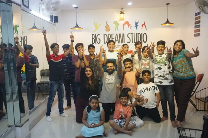 Big Dream Studio- Best Wedding Choreographer, Dance Academy and Guitar Classes in Shahdara, Delhi