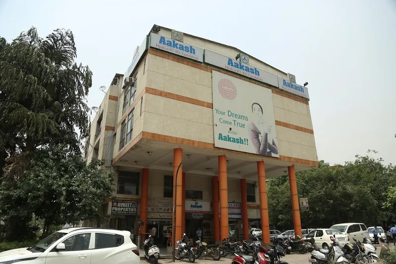 Aakash Institute Medical, IIT-JEE, Foundation, Pitampura