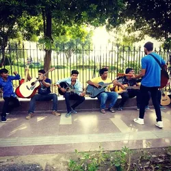 Best of 18 guitar classes in Shahdara North East Delhi