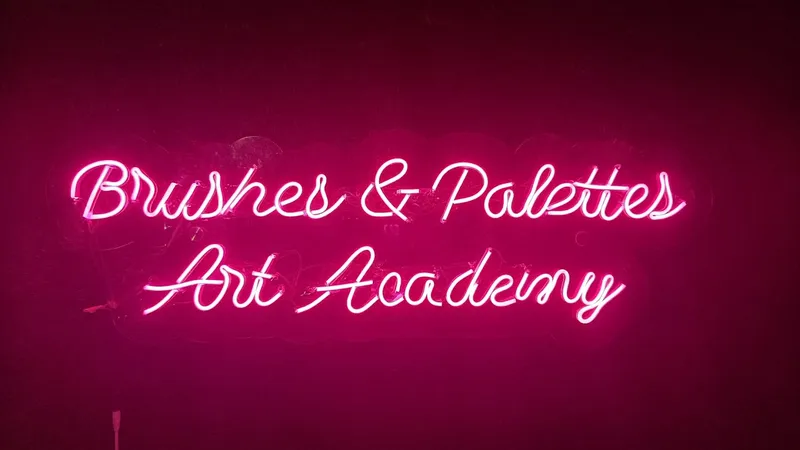 Brushes & Palettes Art Academy