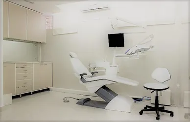 Top 12 dental clinics in North West Delhi