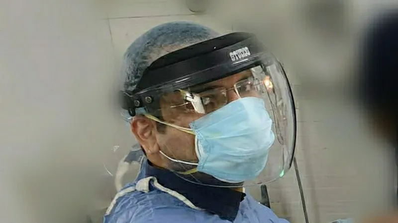 GEETANJALI DENTAL OPTIONS Dental clinic south Delhi by Dr Arora Dentist implantologist root canal specialist