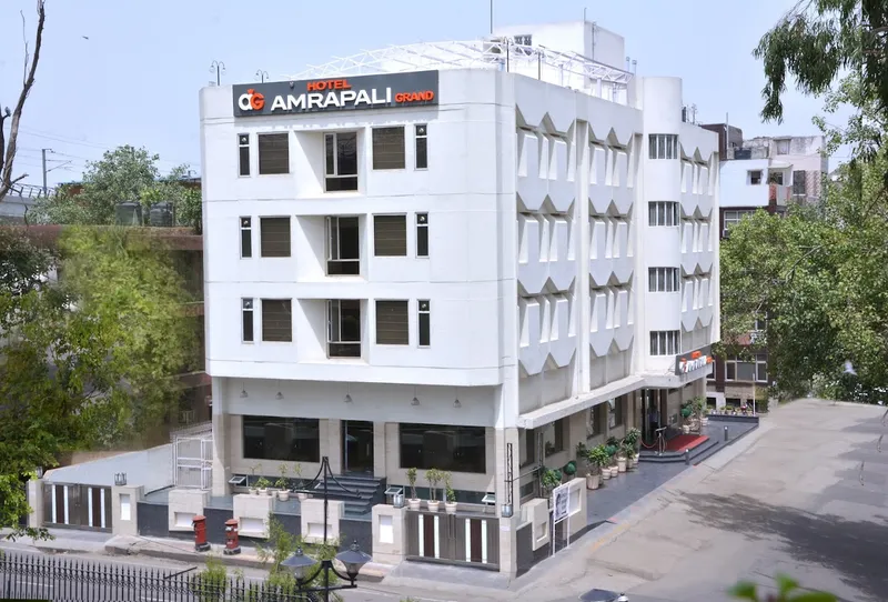 HOTEL AMRAPALI GRAND - New Delhi , Patel Nagar , 4 Star Hotels