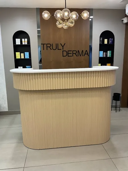 Truly Derma Clinic - Pitampura